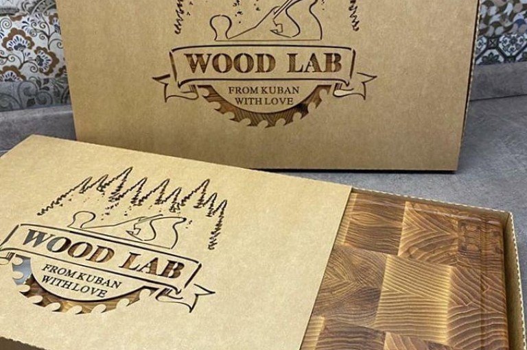 Слайд упаковка с вырезом логотипа для разделочных досок WOOD LAB 
г. Краснодар
